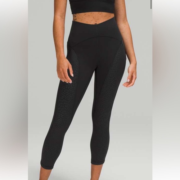 Lululemon Nulu and Mesh Mid-Rise Yoga Crop 23" - Picture 2 of 6